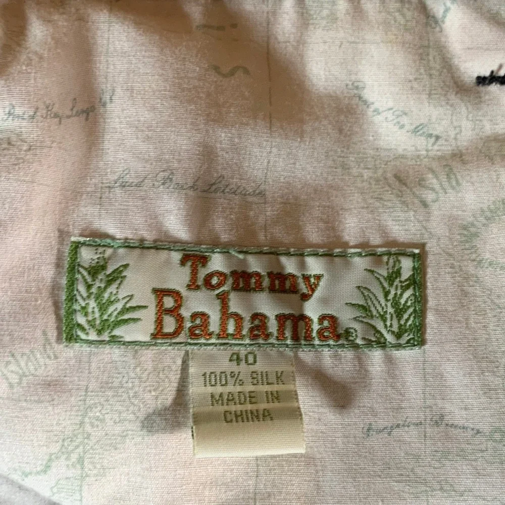 Tommy Bahama Relax Mens 40 Black 100% Silk Pleated Front Casual Shorts RN 86549